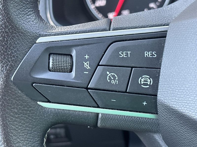 Seat Arona (2022) 1.0 TSI Style - fotka 17 z 27