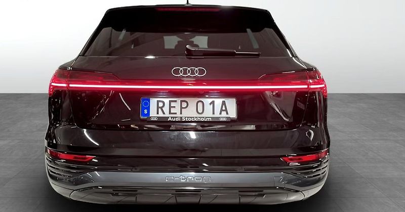 Audi Q8 e-tron 50 Q Kam Pano Matrix 4 zóny  - fotka 5 z 11