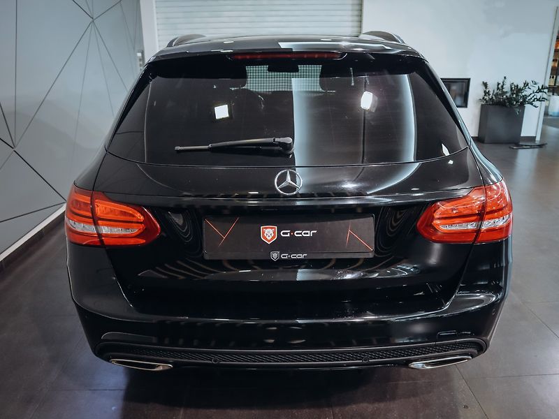 Mercedes-Benz Třídy C C 400 kombi 4MATIC AMG 245 kW - fotka 5 z 19