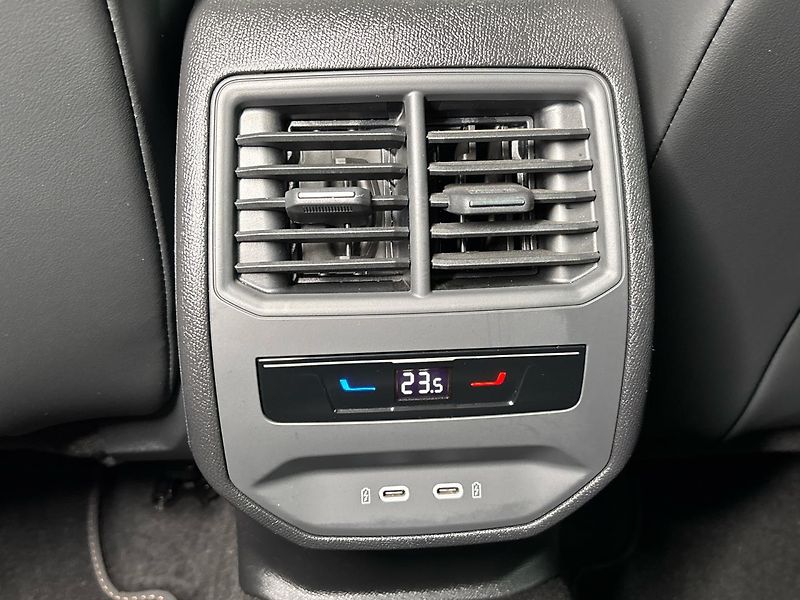 Cupra Formentor DSG - fotka 22 z 28