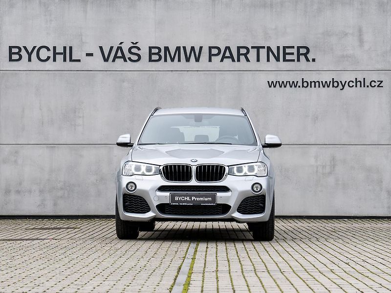 BMW X3 xDrive20d (F25) Model M Sport - fotka 2 z 31