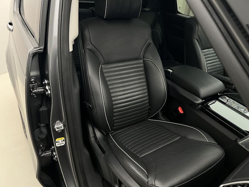 Land Rover Discovery 3.0 TDV6 HSE AWD 7MÍST AUT  - fotka 22 z 52