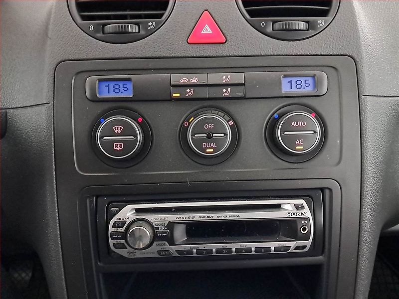 Volkswagen Caddy (2009) Maxi 1.9 TDI, 5Míst, ČR - fotka 14 z 17