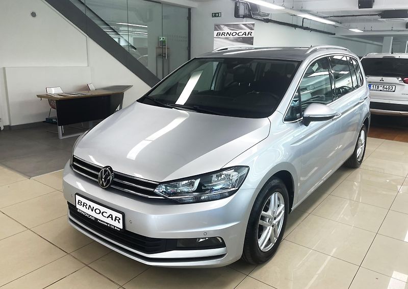 Volkswagen Touran 2,0TDi Comfortline, ČR, 1.MAJ - fotka 3 z 30