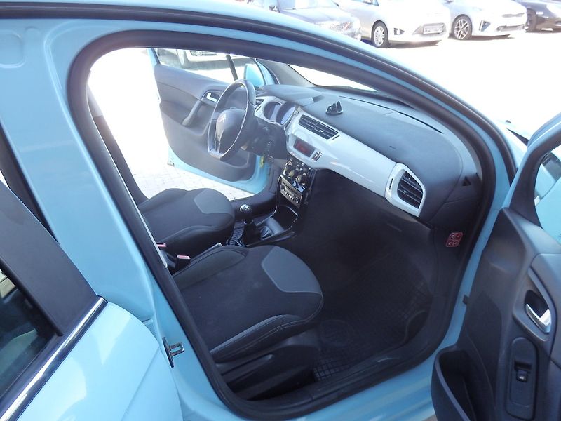 Citroën C3 1.4i ABS, KLIMATIZACE - fotka 10 z 15
