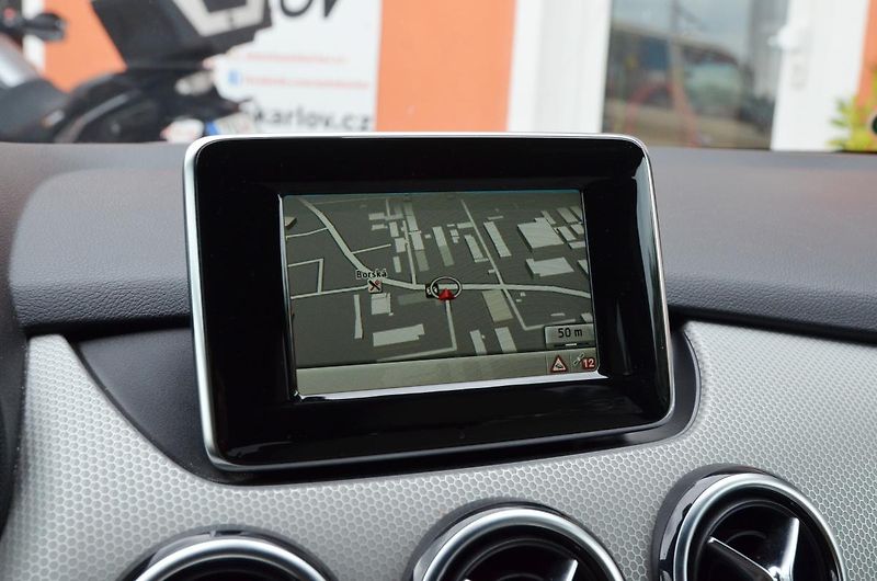 Mercedes-Benz Třídy B (2014) B 180 CDi / NAVI / Bi-XENON - fotka 28 z 33