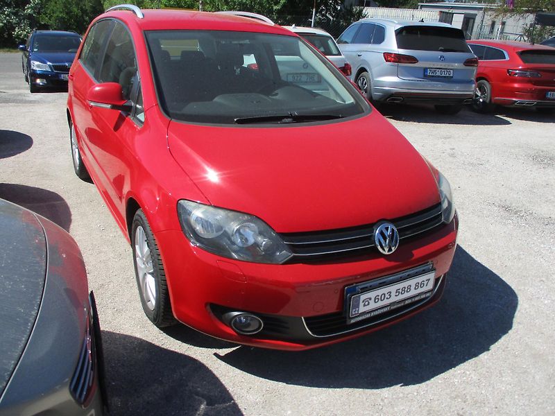 Volkswagen Golf Plus (2009) 1,6 TDi - fotka 2 z 12