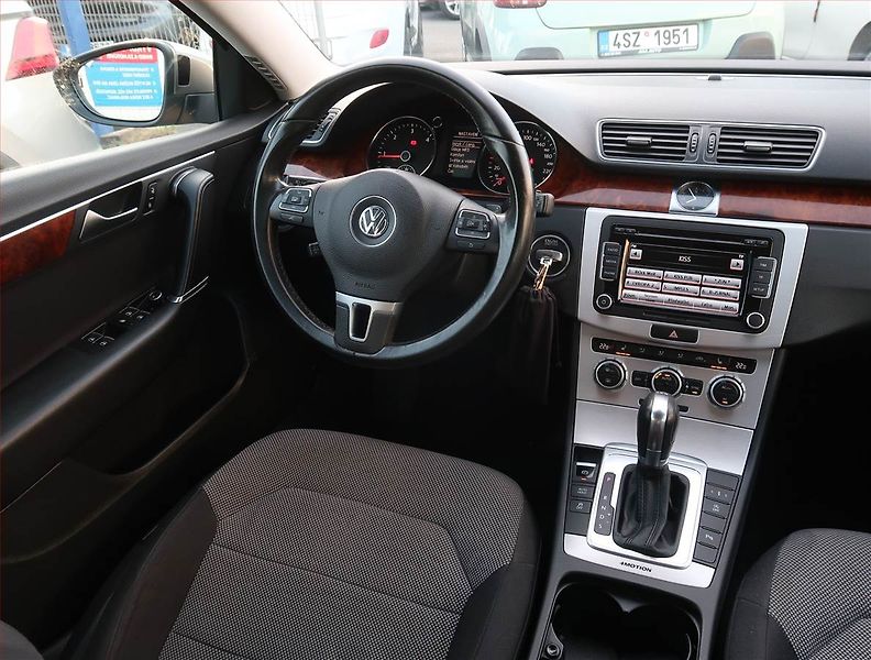 Volkswagen Passat (2012) Comfortline 2.0 TDI, 4X4 - fotka 7 z 22