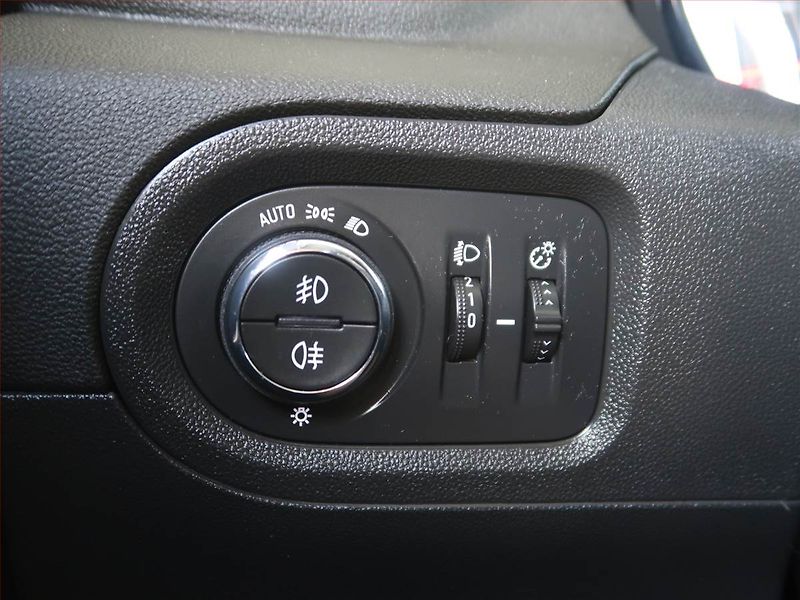 Opel Grandland X (2021) 1.2 Turbo, Serv.kniha - fotka 15 z 16