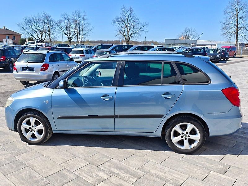Škoda Fabia (2009) 1,4i 63 KW Top Clever - fotka 9 z 28