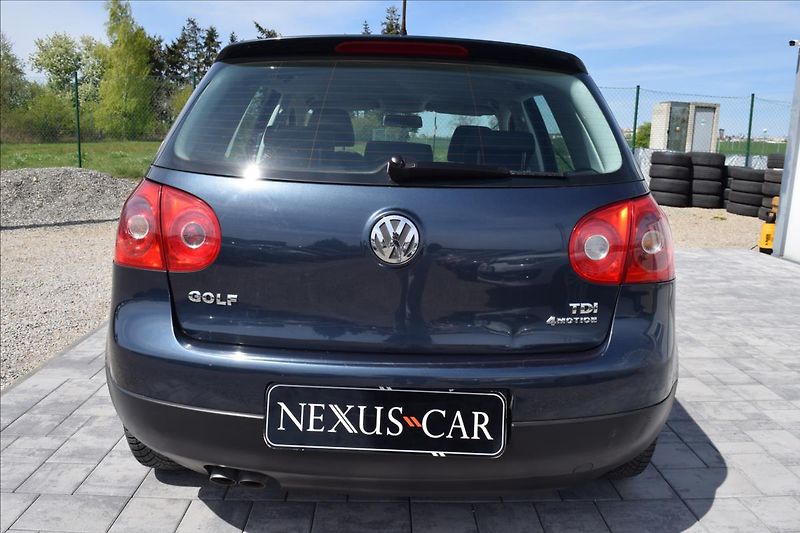 Volkswagen Golf 1,9 TDI 77KW 4X4 PO ROZVODECH - fotka 6 z 46