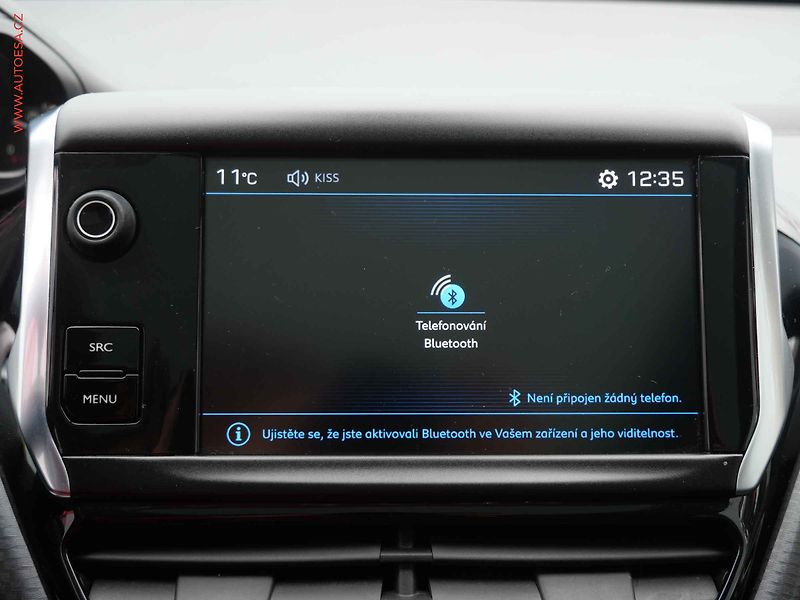 Peugeot 2008 (2018) 1.2PT, AC, park.asist - fotka 18 z 21