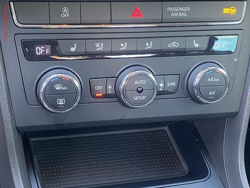Seat Leon (2018) 1.2 TSi, Style, +kola - fotka 15 z 17