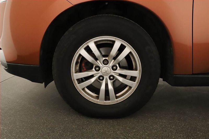Mitsubishi Outlander (2012) 2.0, 4X4, Automat, Tempomat - fotka 14 z 14