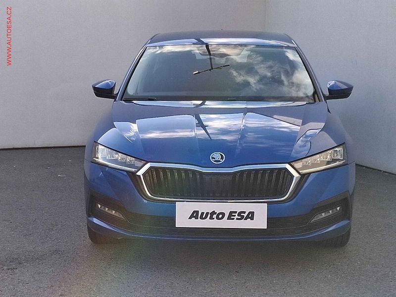Škoda Octavia (2021) 1.5 TSi, ČR, LED, AC, temp - fotka 2 z 19