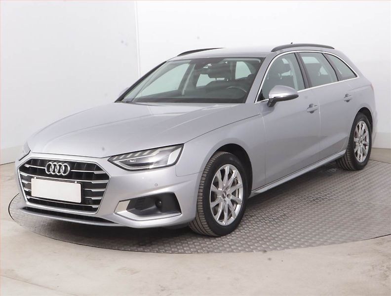 Audi A4 (2021) 2.0 TDI, Automat, Navi - fotka 2 z 17
