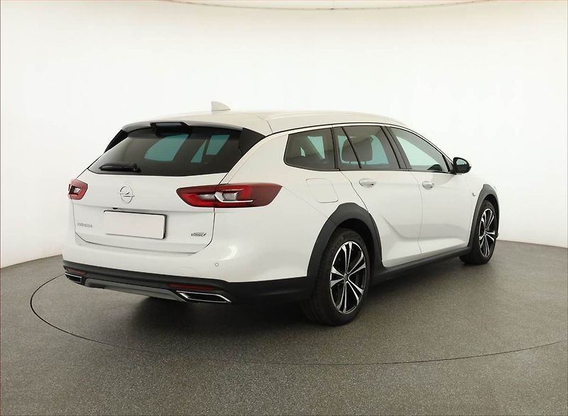 Opel Insignia (2018) 2.0 Turbo 4x4, 4X4, Automat - fotka 5 z 17
