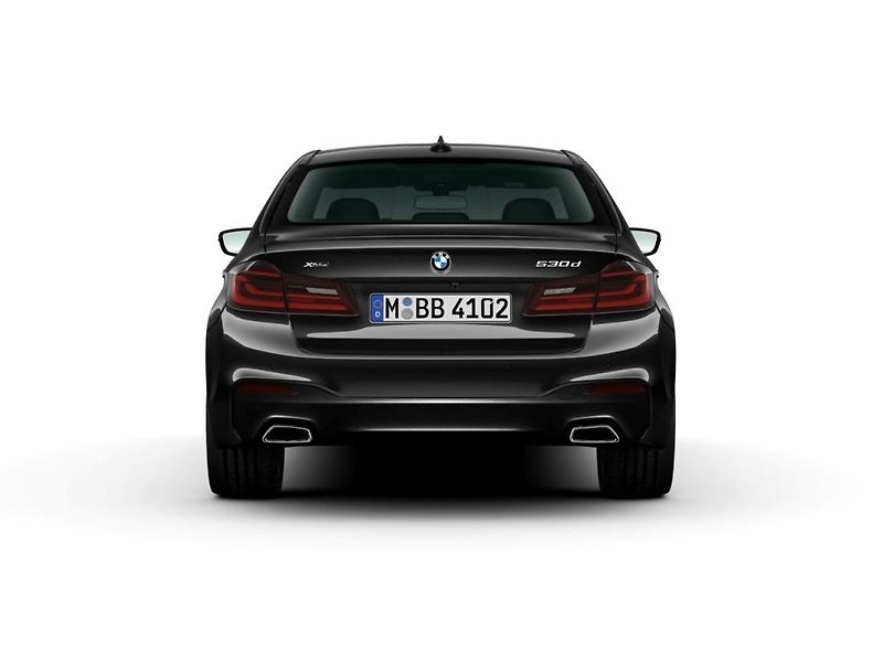BMW Řada 5 530d xDrive M-Sport - fotka 5 z 7
