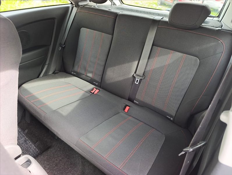 Opel Corsa 1,4 i Klima Navigace Alu - fotka 19 z 30