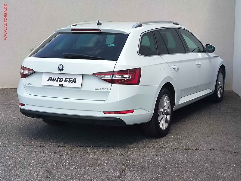 Škoda Superb (2016) 1.8 TSi, Style, bixen, +kola - fotka 4 z 25