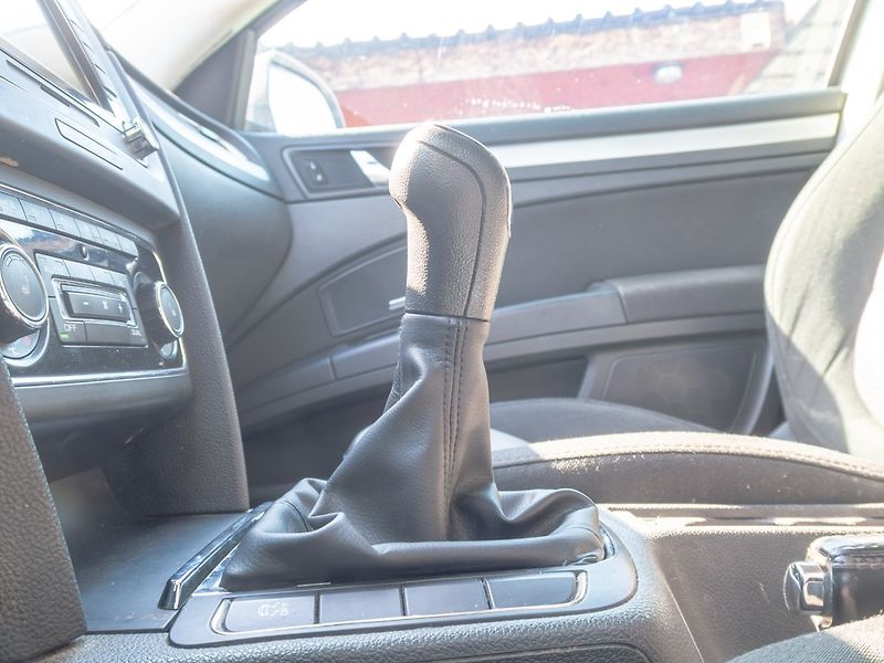 Škoda Superb (2013) ČR 2.0TDI 125KW man – NAVIGACE - fotka 24 z 46