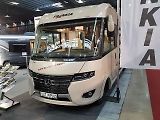 Oblíbené jsou i karavany Frankia, zde model I8400 GD Platinum za 171 862 eur, tedy asi 4,5 milionu korun.