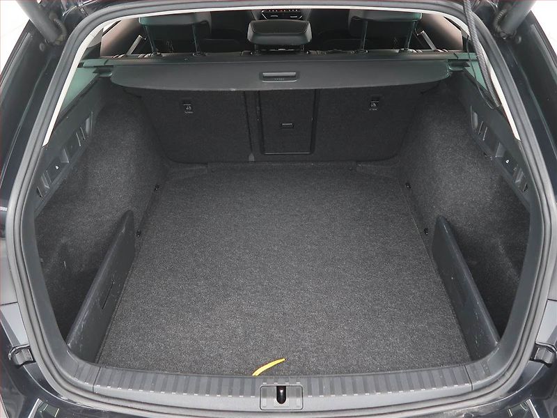 Škoda Octavia (2020) Style 2.0 TDI, Automat, Kůže - fotka 12 z 12