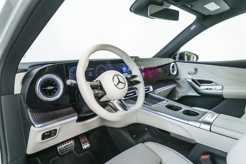 Mercedes-Benz GLC 400 EQ*AMG*Airmatic*Premium+* - fotka 6 z 36