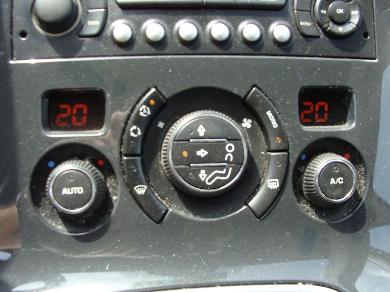 Peugeot 3008 1.6i, nové rozvody - fotka 13 z 25