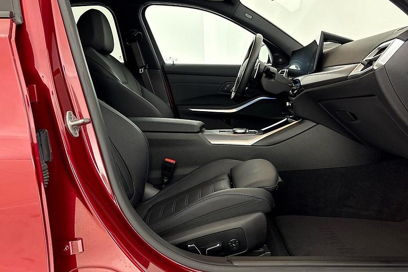 BMW Řada 3 řady 3 | M340d xDrive - fotka 12 z 25