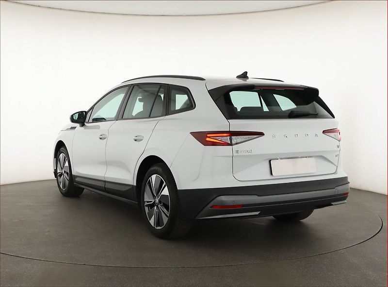 Škoda Enyaq (2022) 60 (62 kWh), SoH 92% - fotka 4 z 21