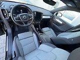 Volvo XC40 B3 FWD BE // 360 // kola - náhled 17