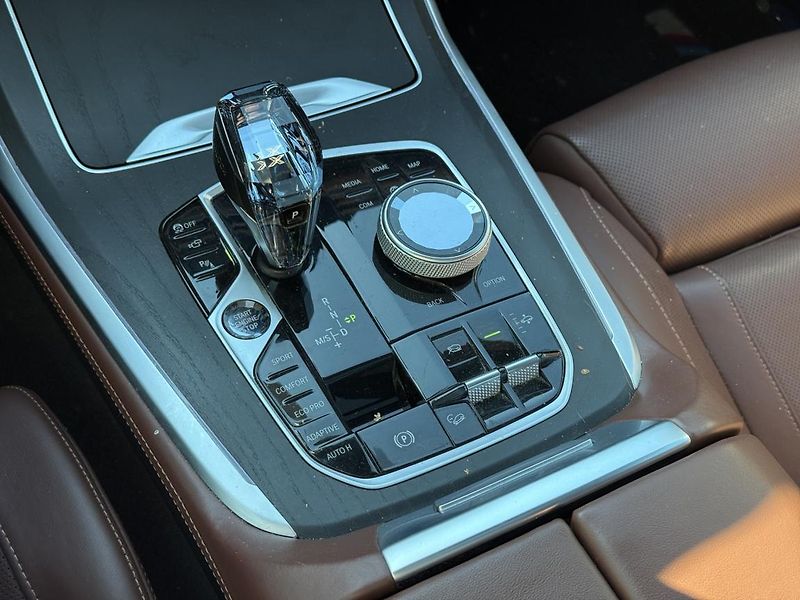 BMW X7 xDrive40d - fotka 9 z 11