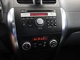 Suzuki SX4 (2010) 1.6 VVT, 4X4, Park. senzory - náhled 10