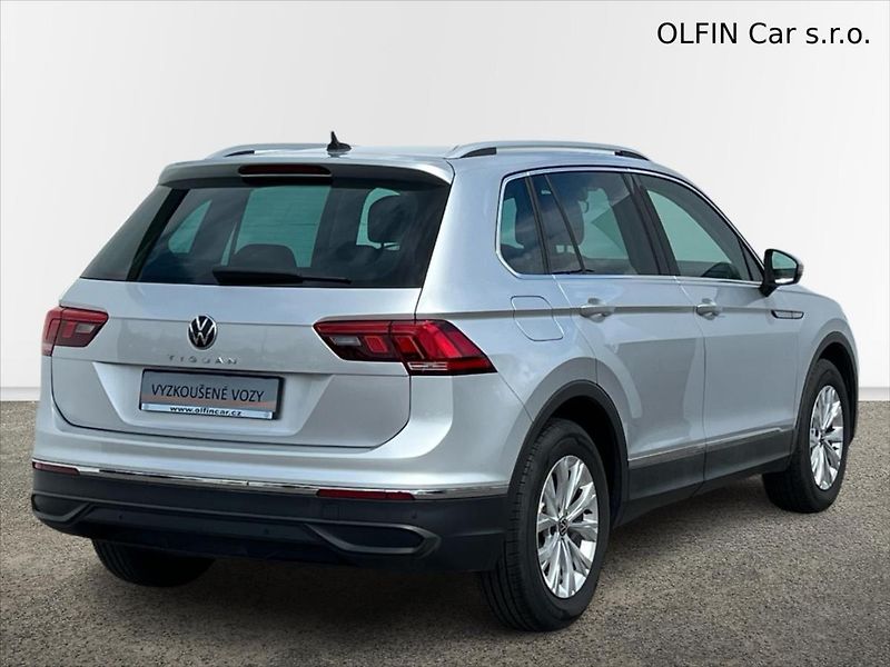 Volkswagen Tiguan 1,5 TSi 110kW 7DSG LIFE - fotka 2 z 28
