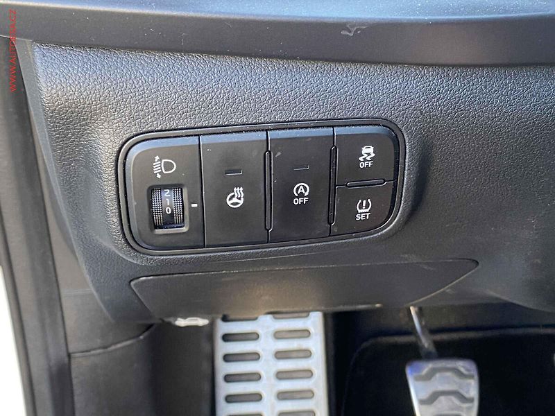 Hyundai Bayon (2024) 1.0 T-GDi, 2.maj,ČR, Smart - fotka 14 z 19