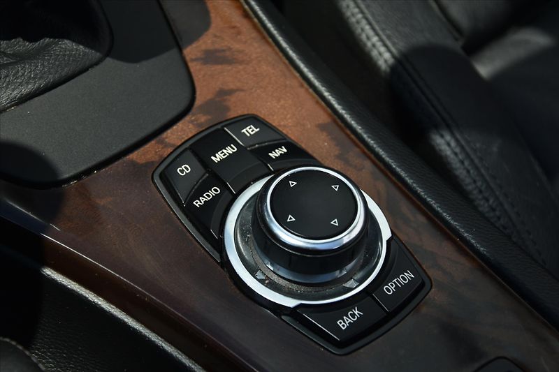 BMW Řada 3 320d 135kW CABRIO XENON KŮŽE - fotka 20 z 27