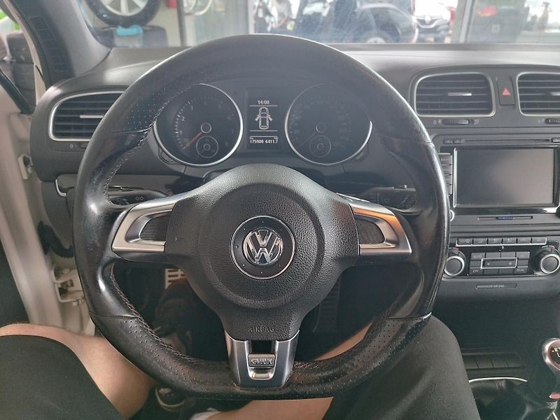 Volkswagen Golf (2010) GTI,2,0TSI,155KW,AUT.KL.18ALU - fotka 24 z 28