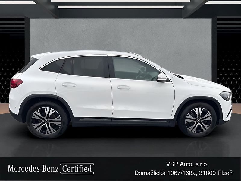 Mercedes-Benz GLA 200d 4MATIC - fotka 5 z 21