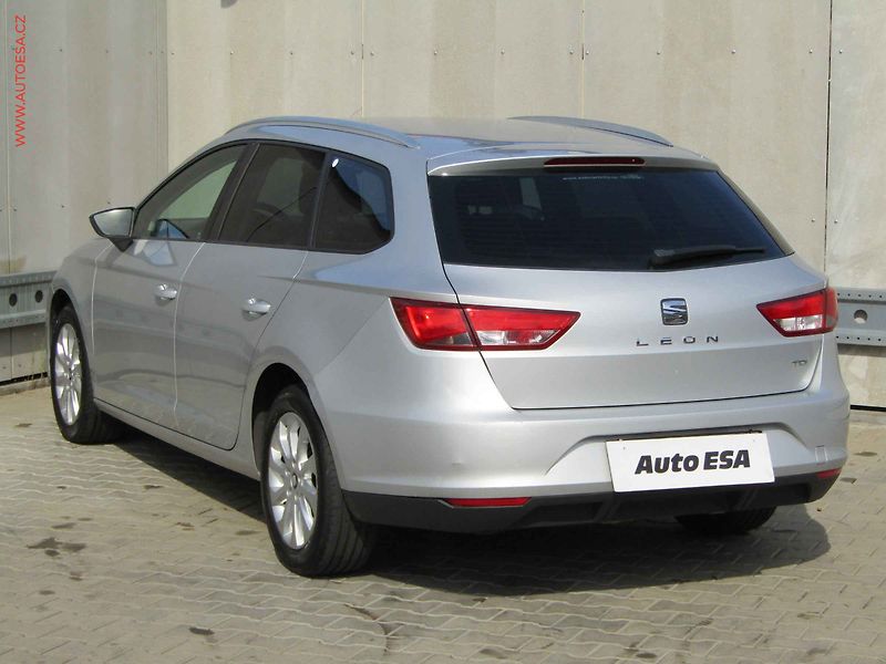 Seat Leon (2017) 2.0 TDi, DSG, navi - fotka 6 z 15