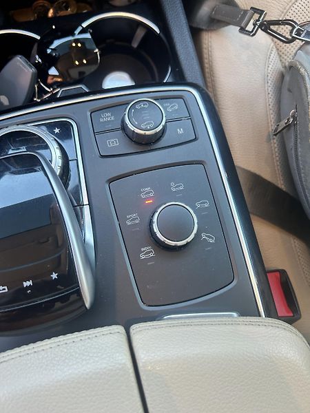 Mercedes-Benz GLS (2018) - fotka 18 z 22
