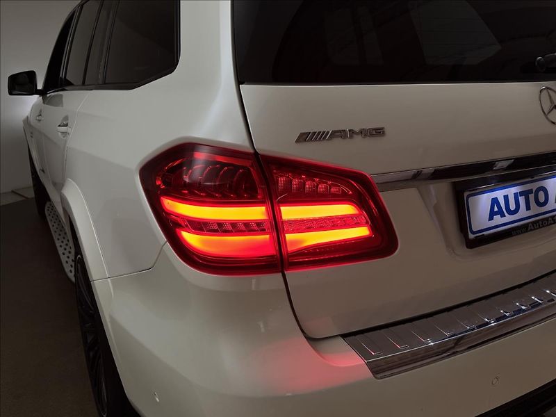 Mercedes-Benz GLS 5,5 63AMG DESIGNO NZTOP PANO - fotka 49 z 61