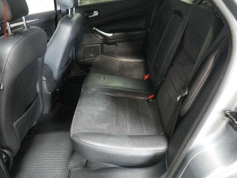 Ford Mondeo (2010) 2.0TDCi, 2.maj,ČR, Xenon - fotka 10 z 20