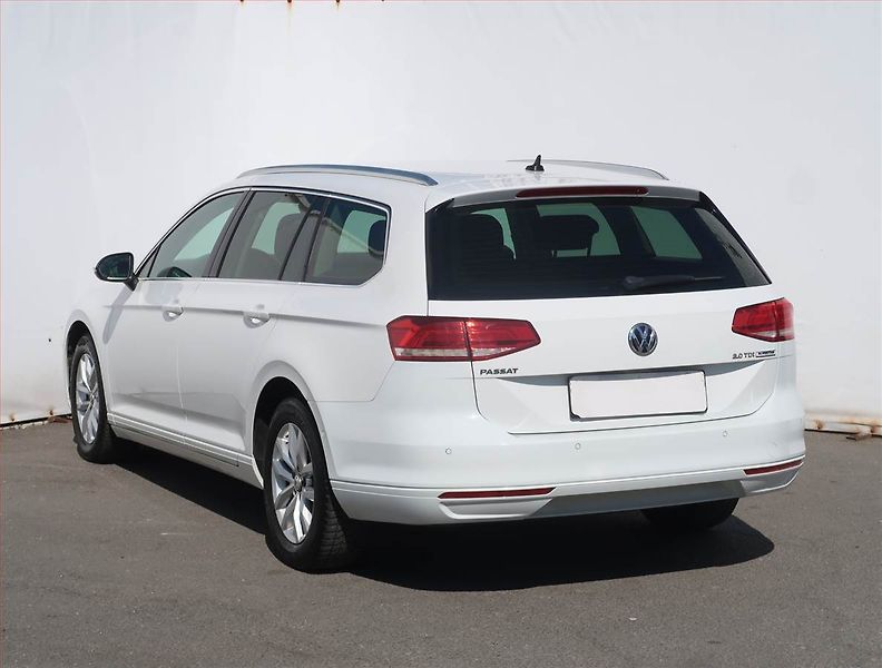 Volkswagen Passat (2015) Comfortline 2.0 TDI - fotka 4 z 15