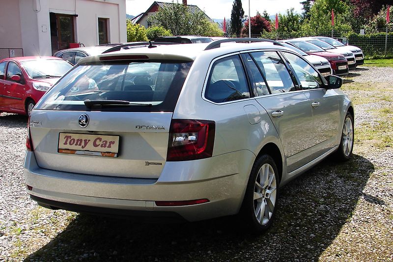 Škoda Octavia 2.0 TDi DSG LED NAVI ČR-ZADÁNO - fotka 6 z 43