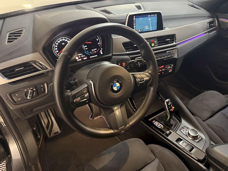 BMW X2 xDrive20i M-Sport LED 1.Maj - fotka 29 z 36