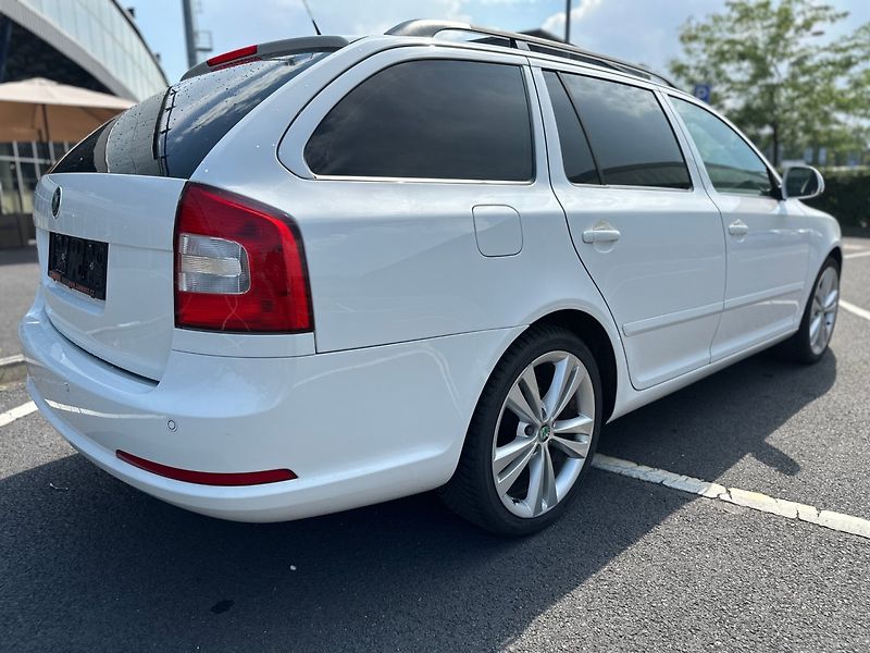 Škoda Octavia (2012) RS 2,0TDI 125kw DSG - fotka 7 z 32