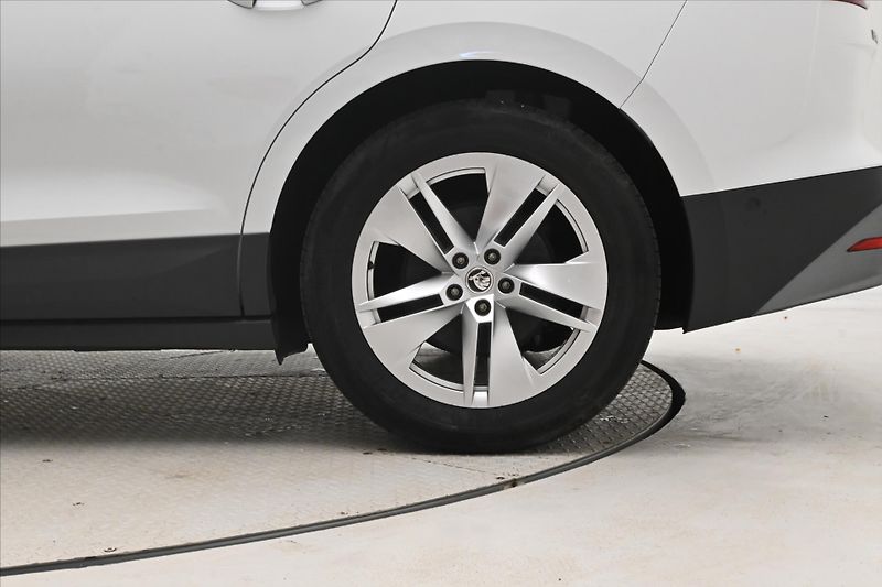 Škoda Enyaq iV 80 150kW 82kWh Záruka až 3 - fotka 31 z 31