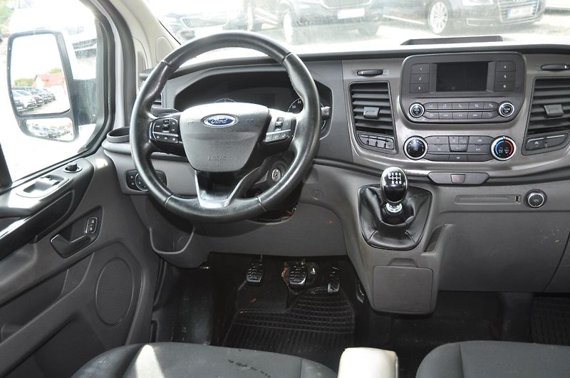 Ford Transit Custom 2.0TDCi 96kW TREND 6.míst - fotka 4 z 17