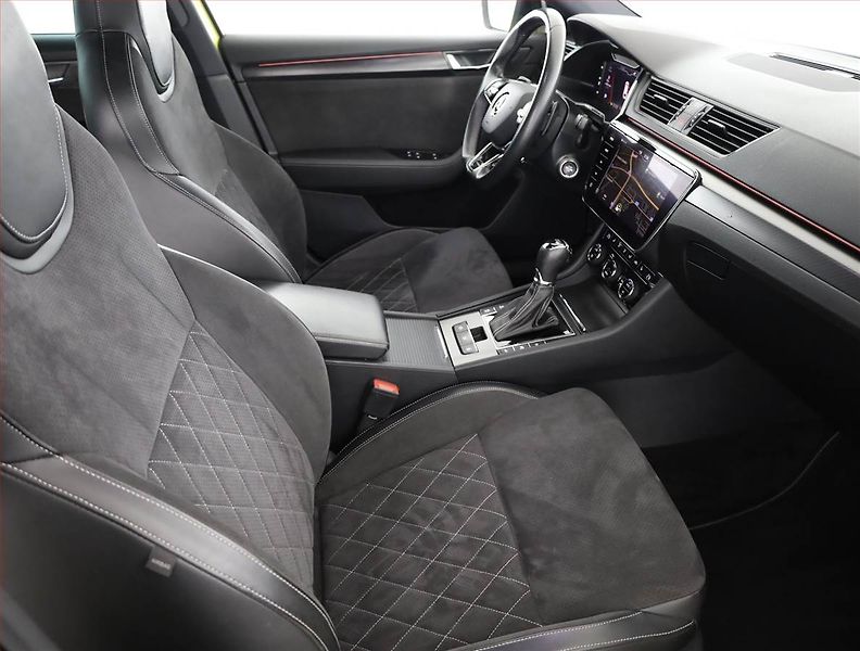Škoda Superb (2021) Sportline 2.0 TDI - fotka 7 z 18